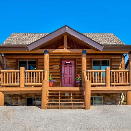 Whispering Pines Cabin With Pool, Lake And Golf Access! Villa Pine Lake Esterno foto
